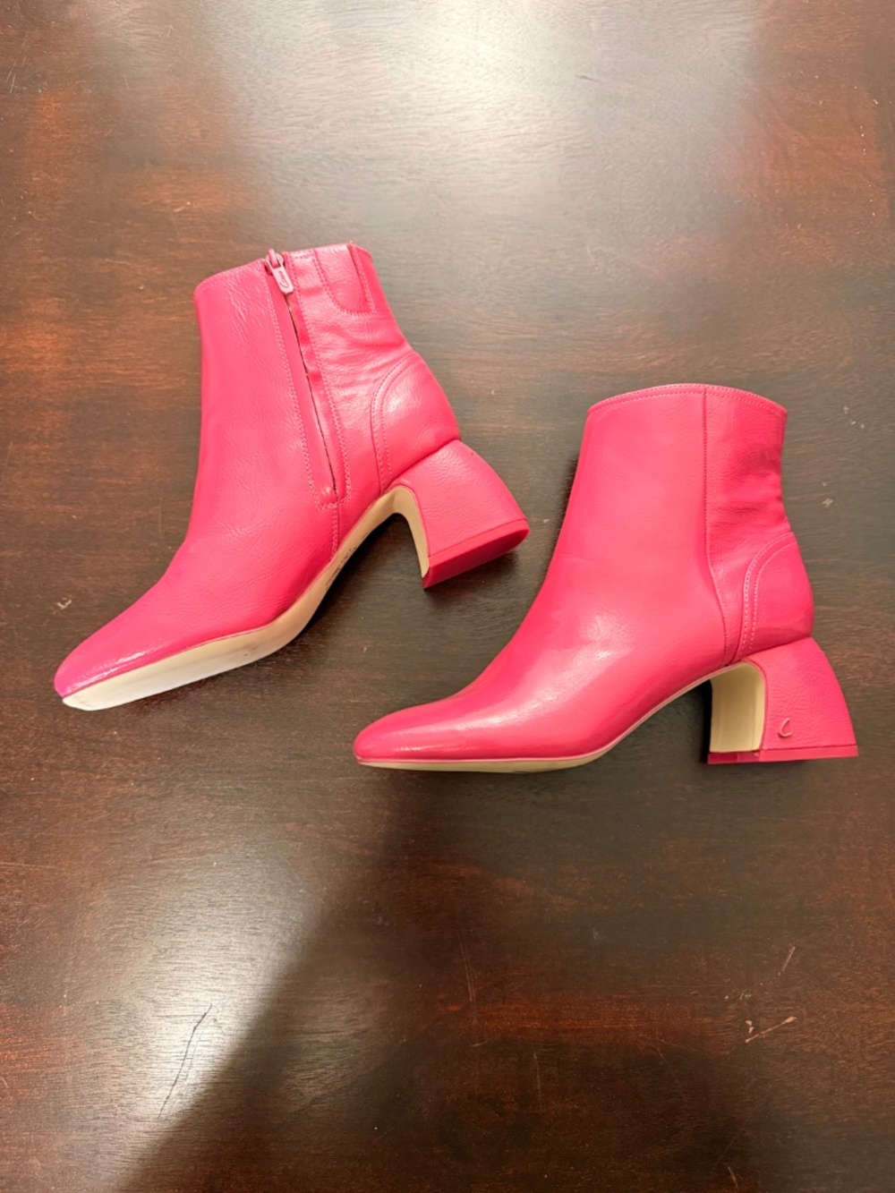 Circus by Sam Edelman Hot Pink Patent Ankle Boots Size 8 - Picture 3 of 7
